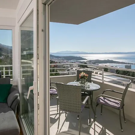 Apartment The View Nh Makarska